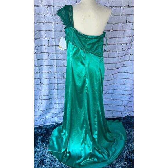 NWT Violet Weekend One Shoulder Satin Cascading Ruffle Gown Jade Size 17/18 - Picture 2 of 15